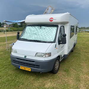 Burstner Camper 4p Bürstner semi-integrated Burstner Camper 4p Bürstner semi-integrated